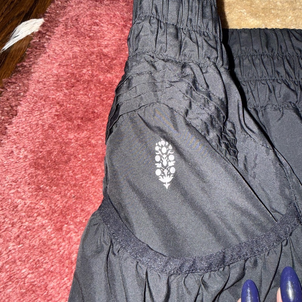 get your flirt on shorts fp movement by free people black - Picture 3 of 4